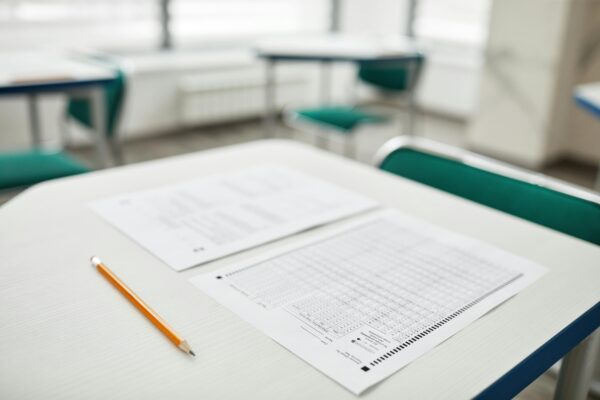 Theorie examen in Enschede: zo vergroot je de kans om snel te slagen