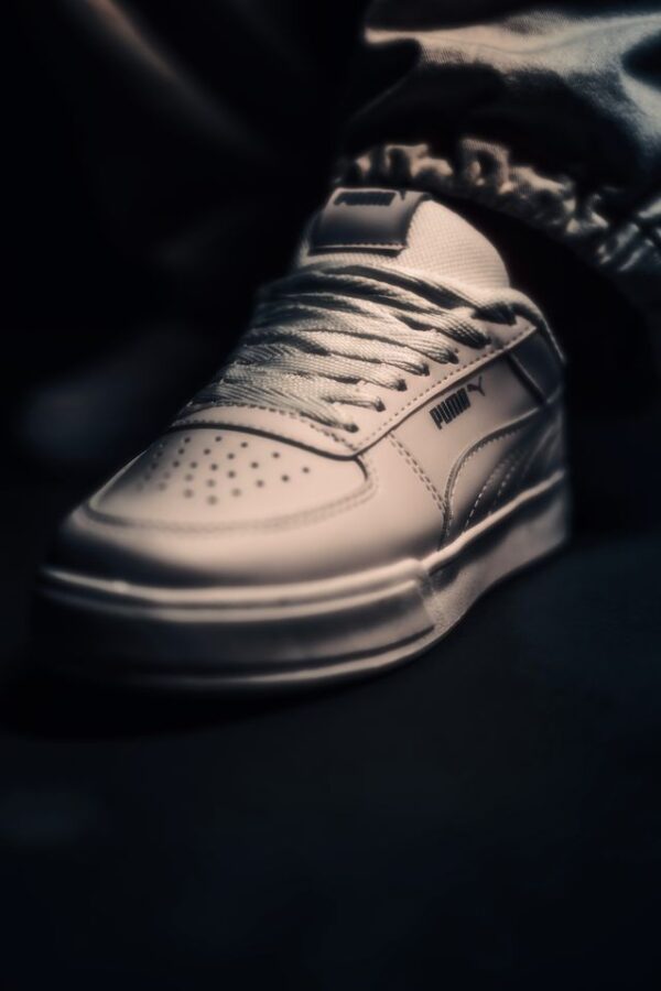Puma sneakers, wat het merk zo geliefd maakt bij sportievelingen